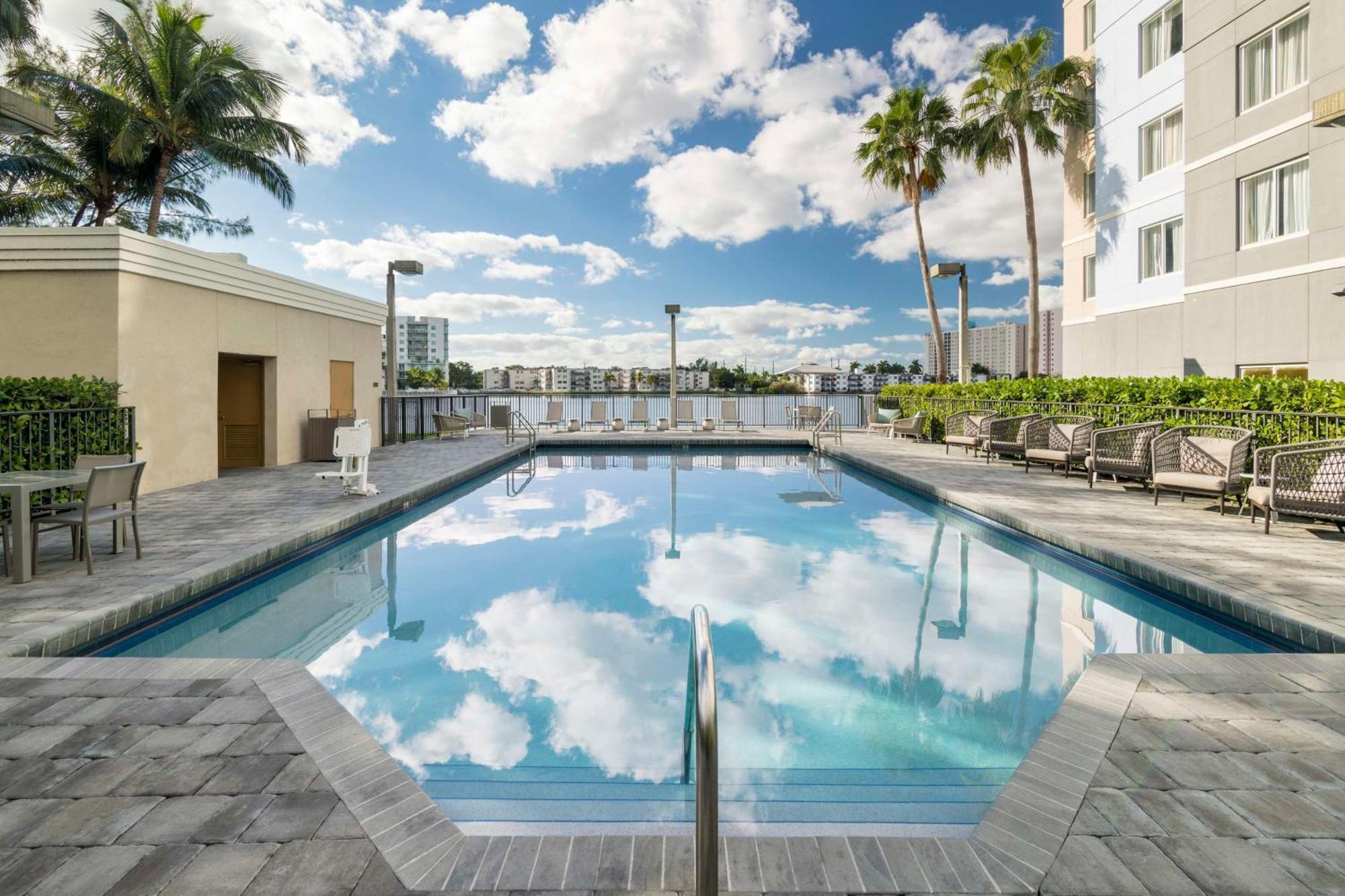 Homewood Suites Miami Airport/Blue Lagoon Εξωτερικό φωτογραφία